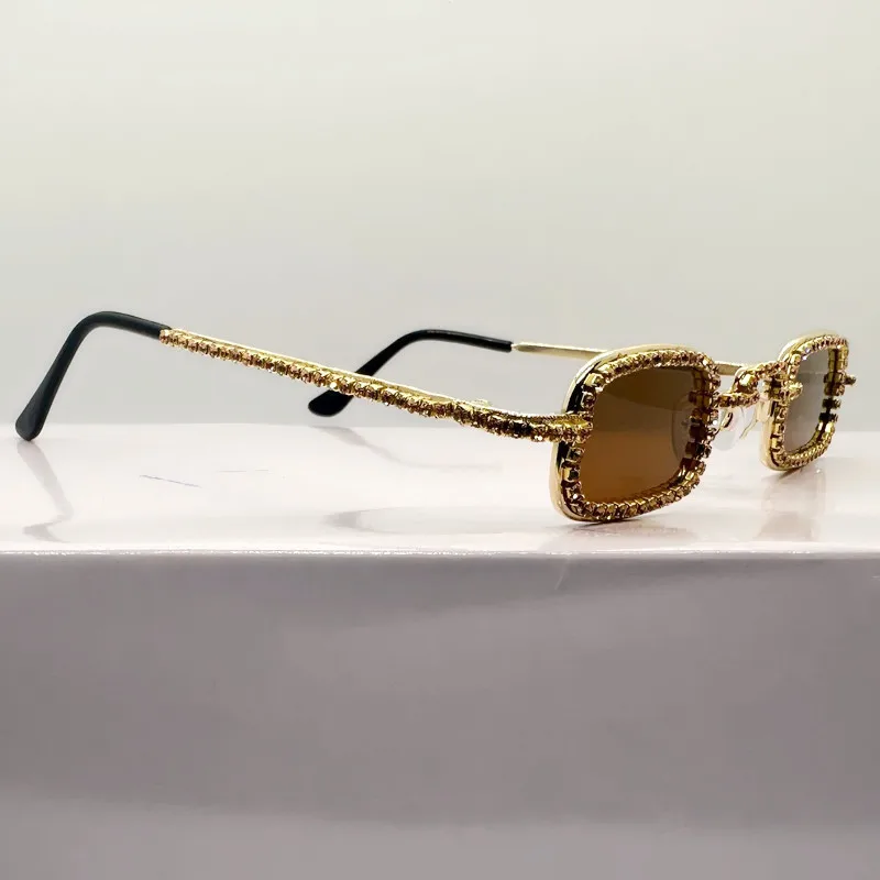 Frauen Kleine Quadratische Diamant Sonnenbrille Metall Luxus Rechteck Strass UV400 Mehrfarbige Shades Weibliche Sonnenbrille Brillen – Detail 15