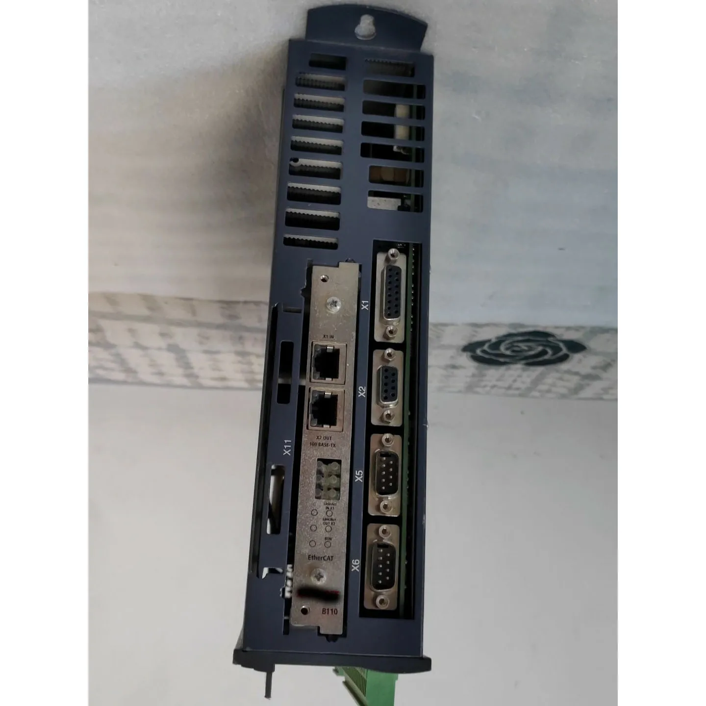 AX2003 S60300-520 เซอร์โวไดรฟ์