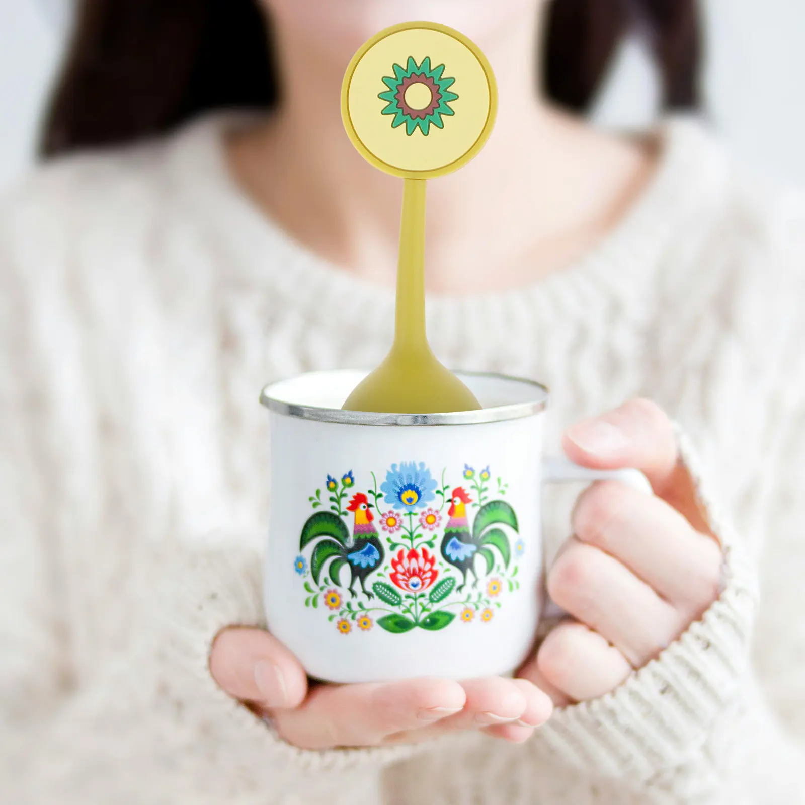 Ergonomic Stainless Steel Tea Filter with Flexible Silicone Base Creative Tea Strainer for Loose Leaf Herbal Spice Infusion Easy