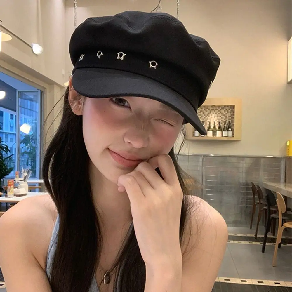 

Casual Vintage Star Hole Berets Black Flat Top Octagonal Cap Women Versatile Newsboy Hats Streetwear