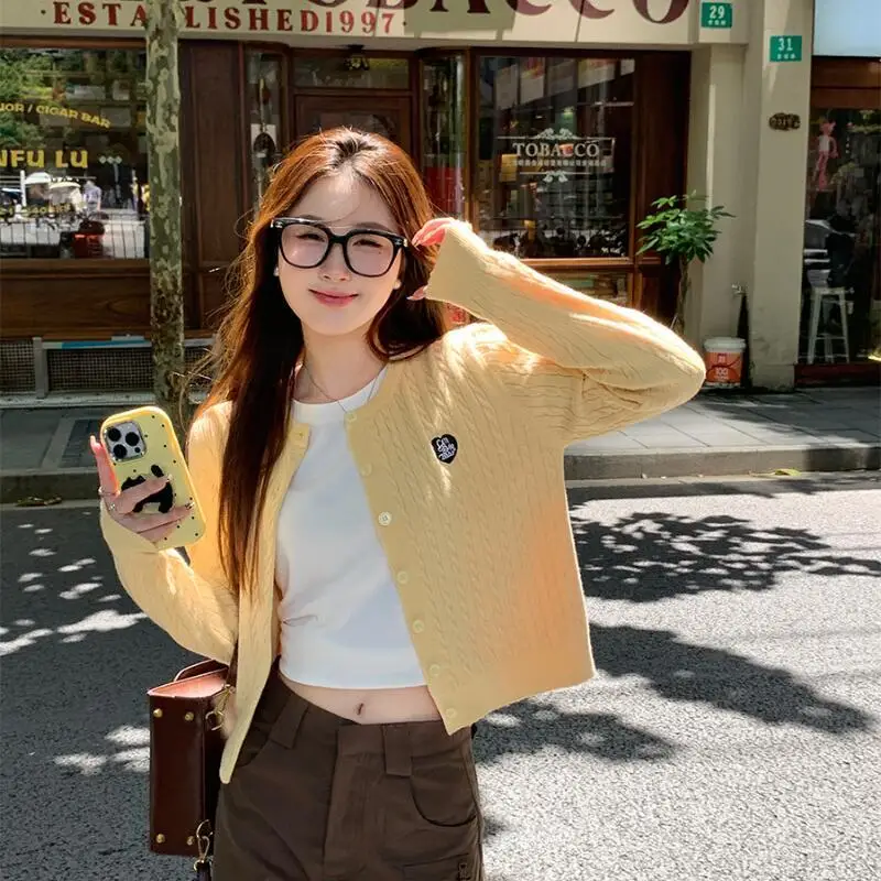 

Свитер вязаный кардиган женская верхняя одежда с круглым вырезом с принтом желтый весна осень короткая версия с длинными рукавами элегантный для поездок на работу