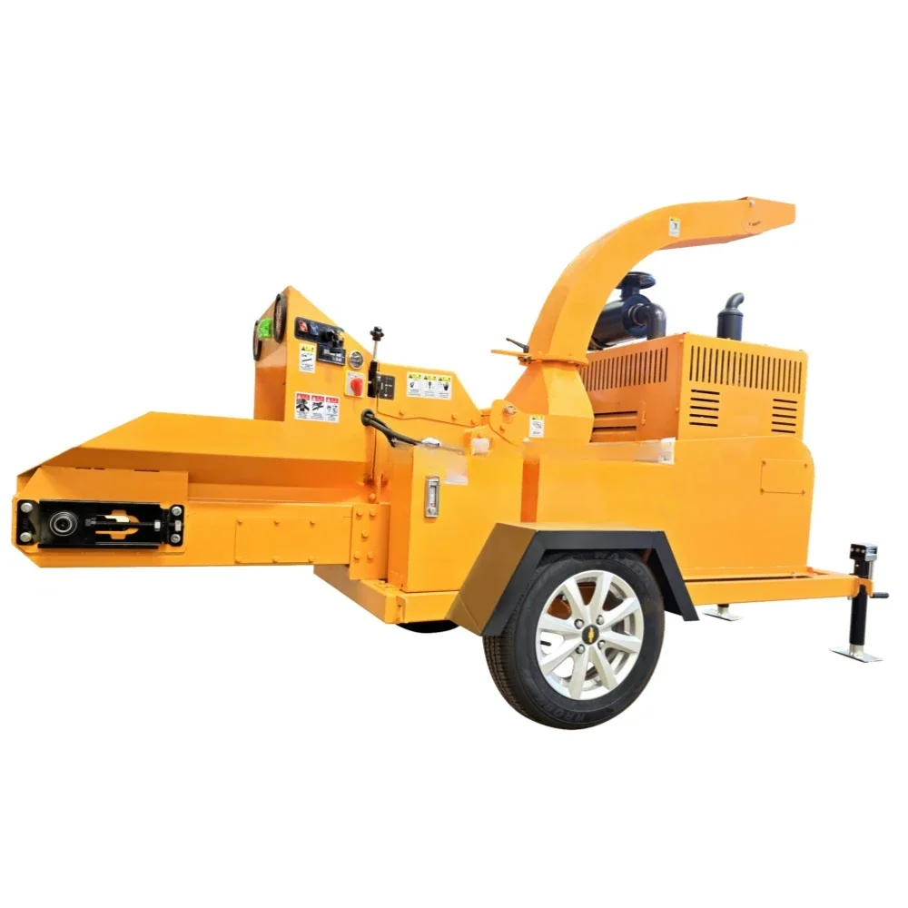 High efficiency hydraulic feed wood chipper mobile branch crusher shredder suitable for cold areas