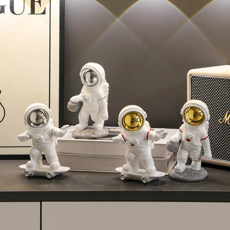 New Astronaut Decoration Cute Model Little Astronaut Car Home Living Room Desktop Decoration Birthday Gift