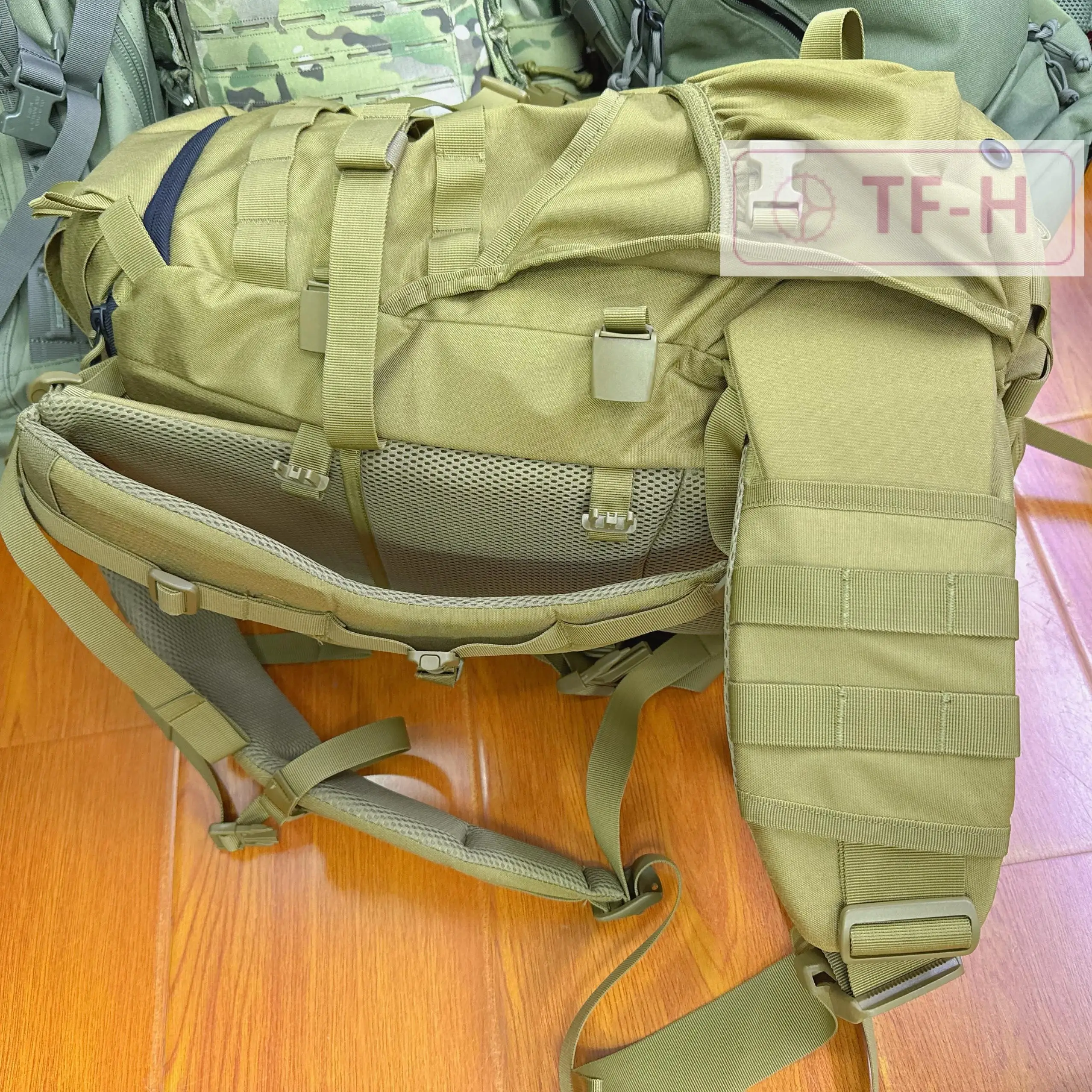 Abnehmbarer taktischer Rucksack-Gurtband-Verlängerungs-Bauchgurt-Stützkissen für Gurtband. – Detail 4