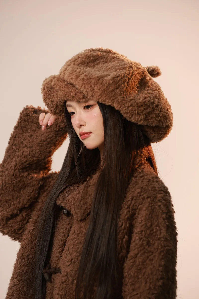 Boina de anís y estrella de terciopelo de peluche para mujer, gorro de vendedor de periódicos versátil de talla grande para otoño e invierno, gorro de nube pequeño con cara cálida y gruesa