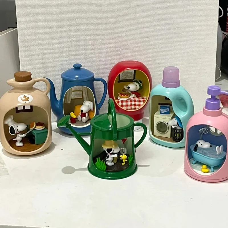 سنوبي الحياة في زجاجة صندوق أعمى اللعب مشهد مصغر لطيف سنوبي أنيمي نموذج لجسم ألعاب الدمى جمع الحلي هدايا الاطفال