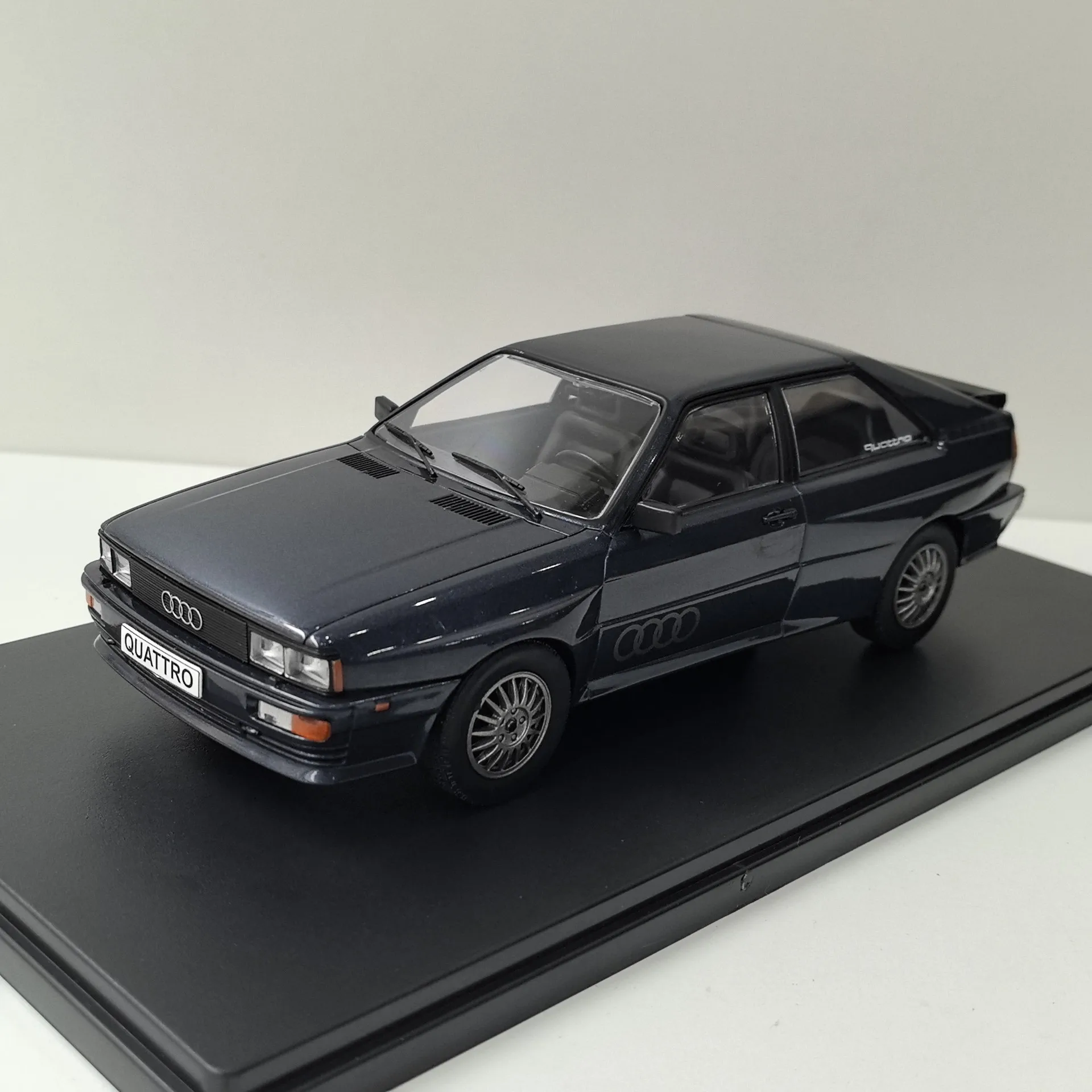 

Diecast WHITEBOX 1/24 Scale AUDI Quattro B2 Audi Alloy Car Model Collectible Toy Gift Souvenir Display Ornament