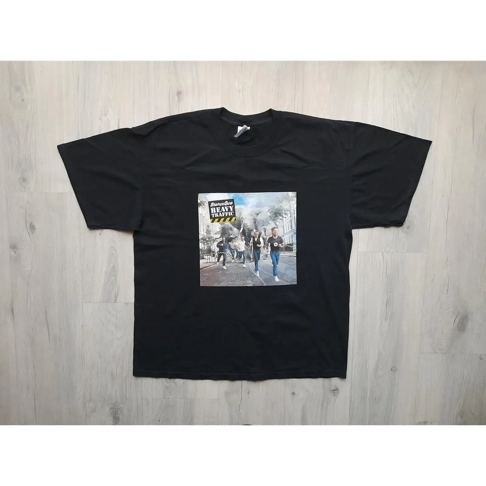 Vintage Status Quo 2002 Heavy Traffic World Tour T Shirt Men's XL Rock Band vintage Washed Soft Unisex designer clothes