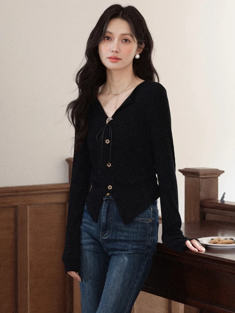 

ALXNAN Long Sleeve T-Shirt 2025 New Autumn Woman's Knitted Pullover V-Neck Irregular Hem Solid Slimming Versatile Top L56766