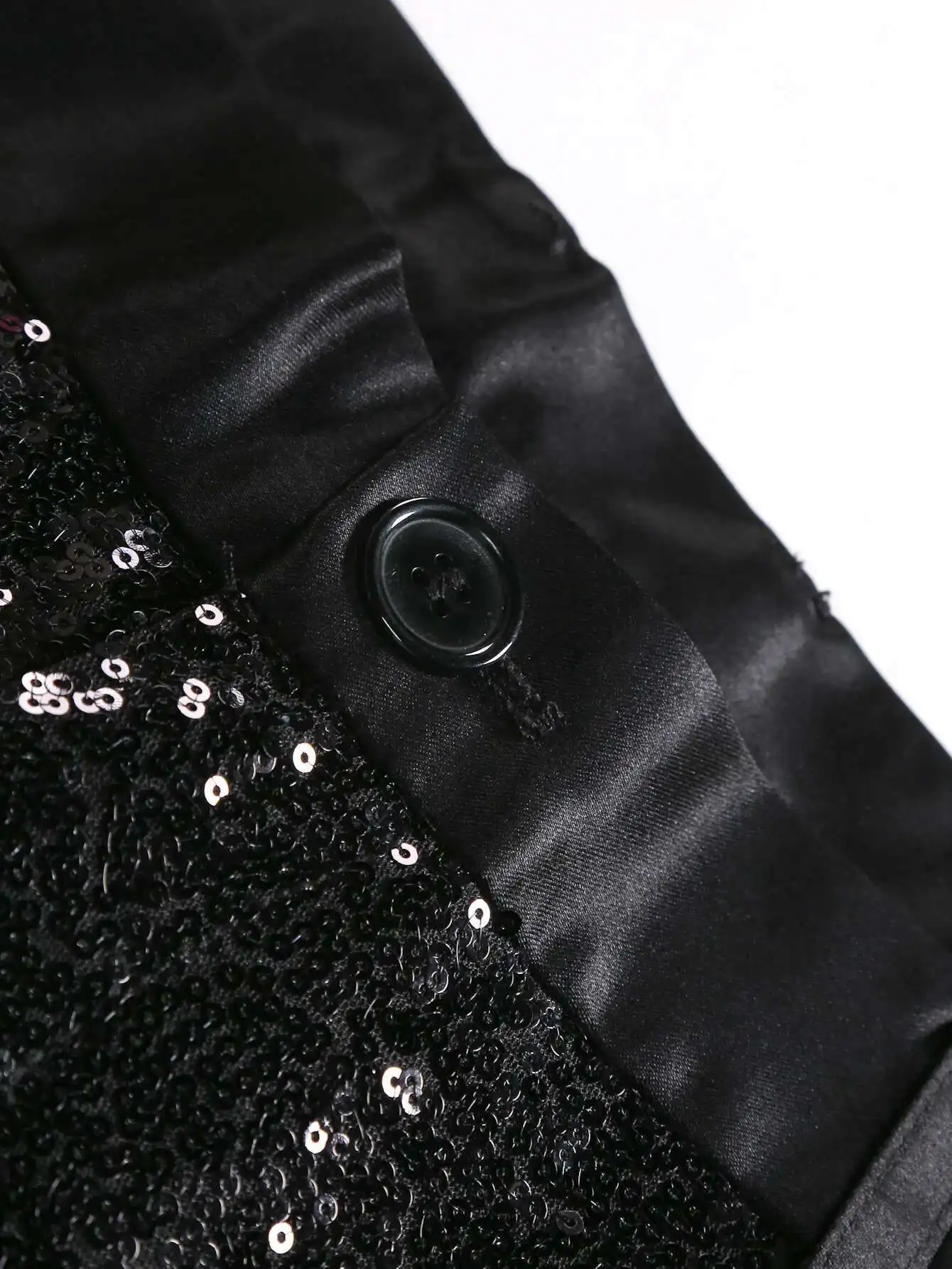 Lässige Herren-Shorts für den Sommer, glitzernde Fünf-Punkt-Hose, geeignet für Bars oder Nachtclubs, erhältlich in Grün, Lila, Segel, Blau