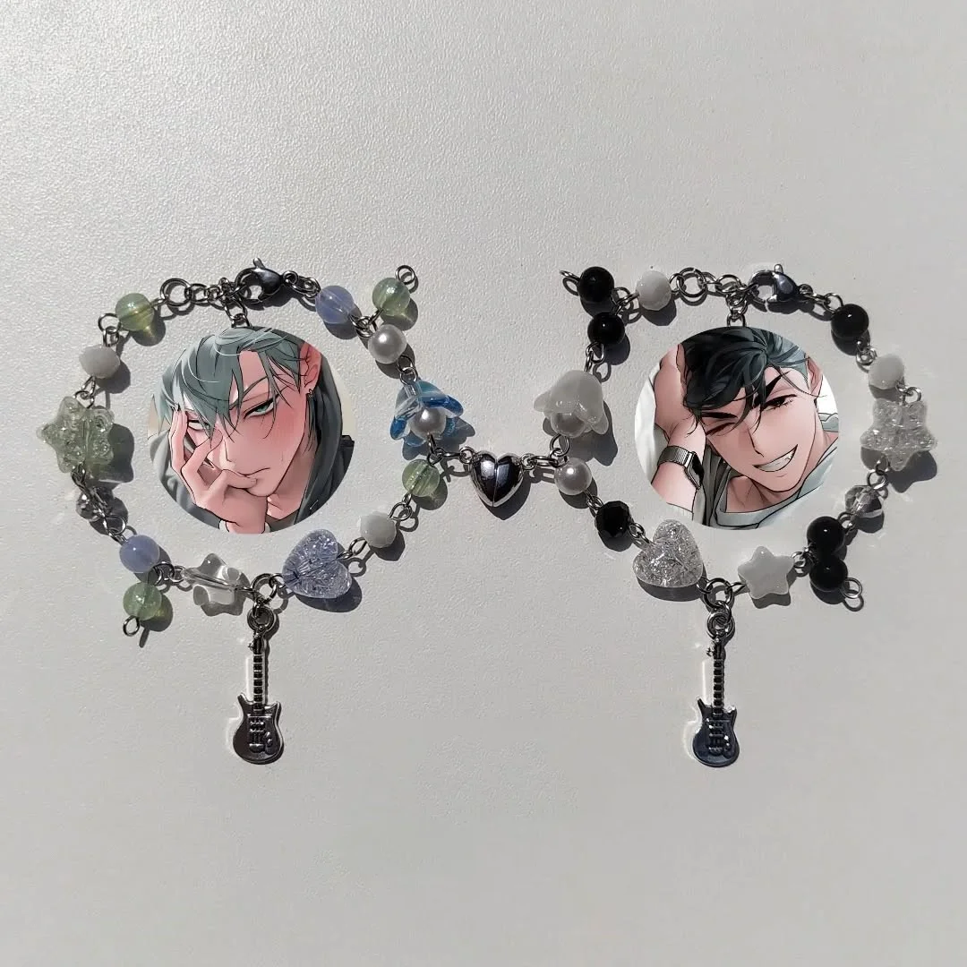NUEVO Llaveros inspirados en Alien Stage Pulsera a juego + ̊. Navo++