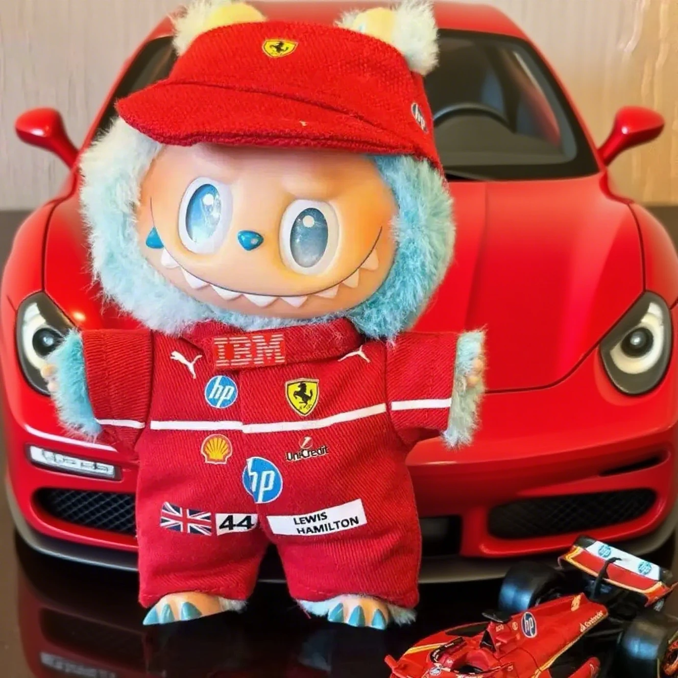 

Only Clothes for Labubu 17cm V1 V2 V3 Red F1 Racing Suit Set Pendants Outfits Accessories Outfits Accessories Without Dolls