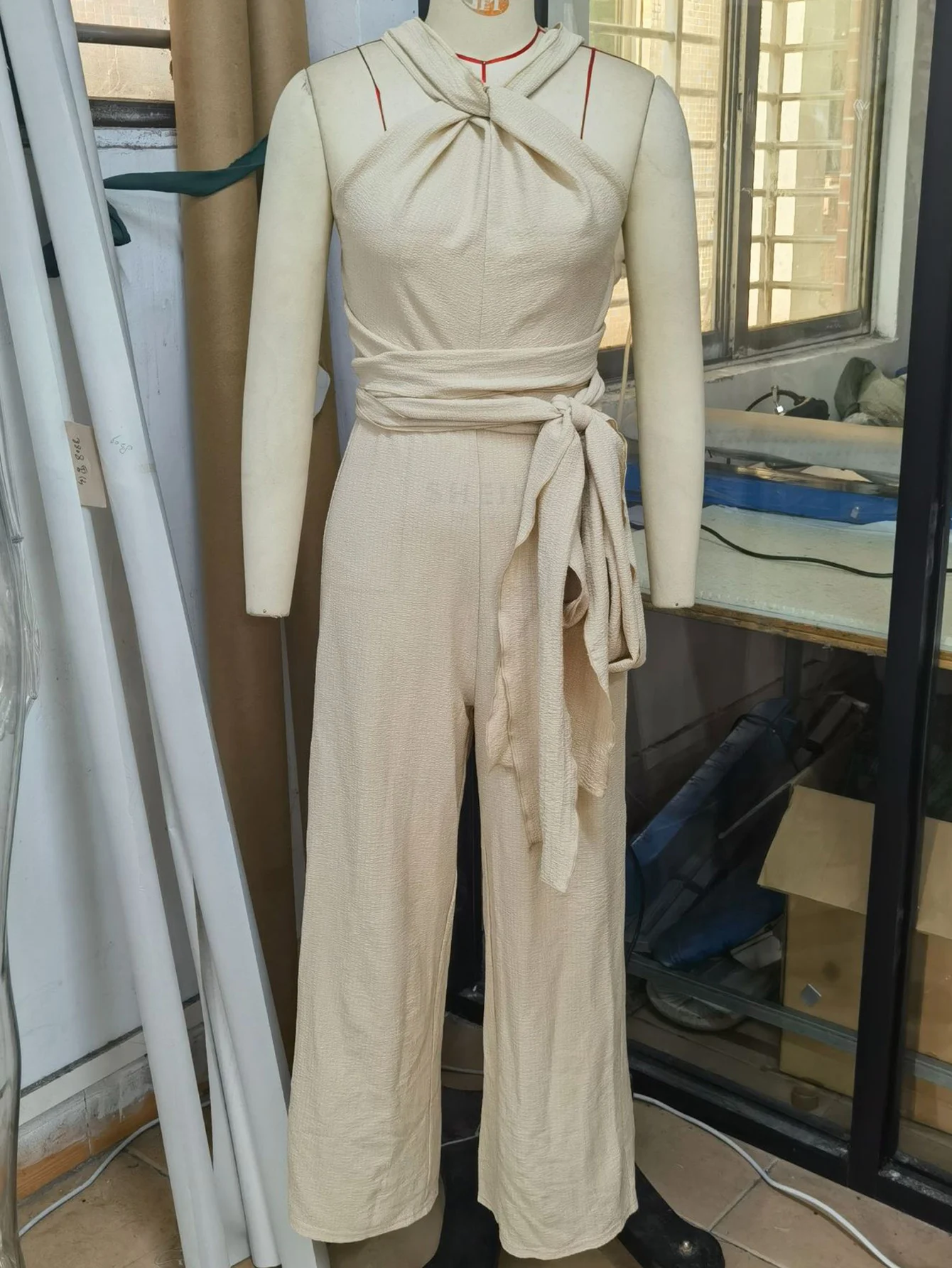 섹시한 블랙 백 레스 점프 슈트 여성 바지 여름 원피스 romper 점프 슈트 여성 우아한 스트레이트 레그 점프 슈트 바지 의상