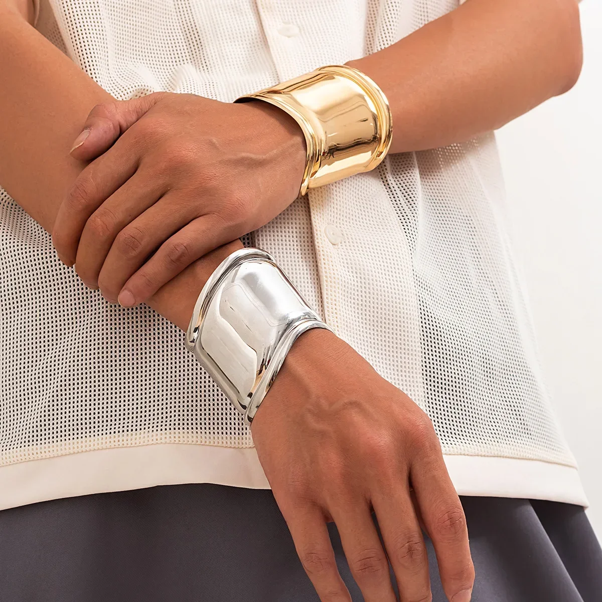 أنماط متنوعة من الأساور المعدنية واسعة الكفة الرجعية الشرير الكلاسيكية تنوعا المرأة أساور بسيطة ، مجوهرات الاتجاه هدية 2025 #1