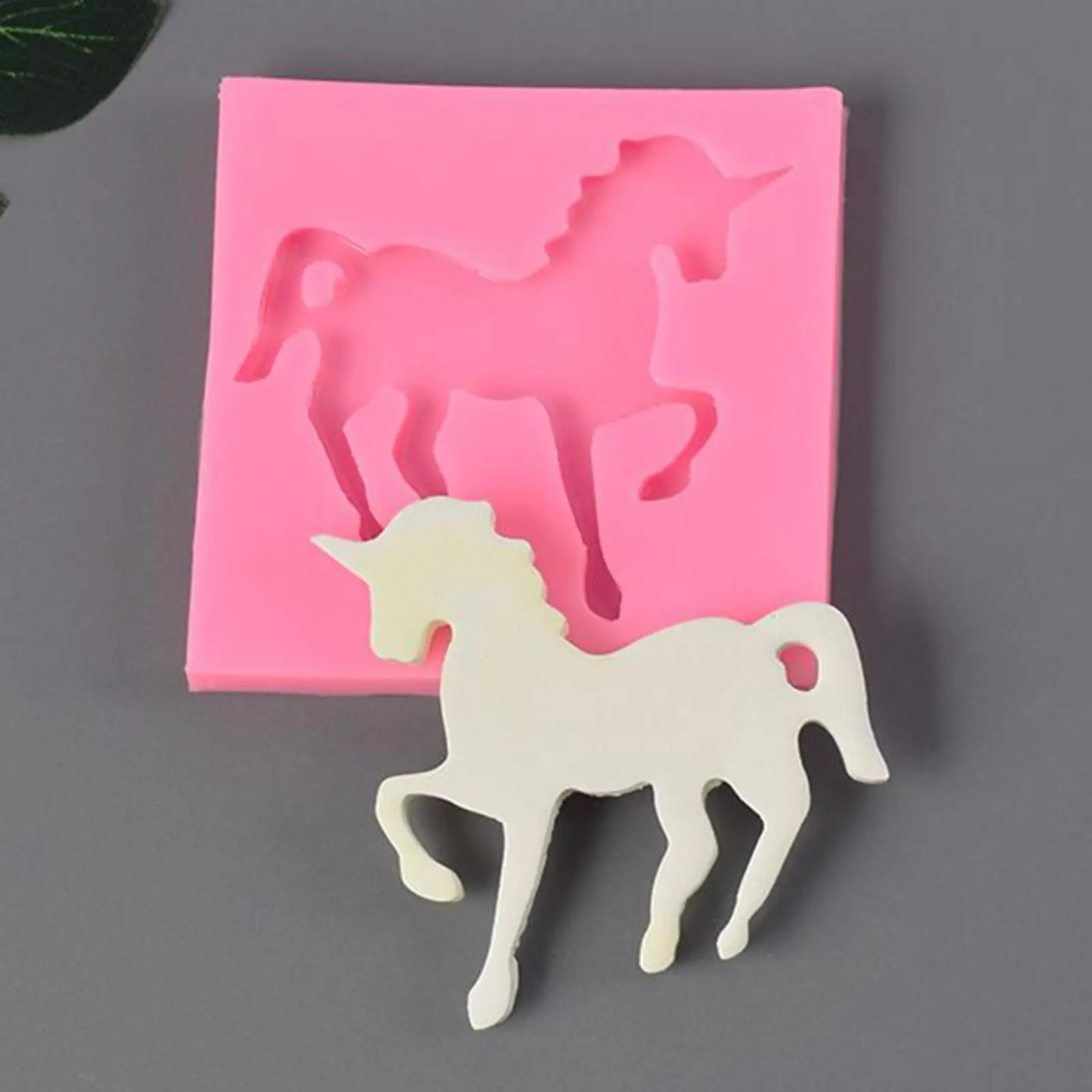 قوالب السيليكون للخبز قابلة لإعادة الاستخدام لطيف غير لاصق 2026 قوالب شوكولاتة فندان على شكل حصان لشمعة الكيك والحلوى والراتنج والحلوى #1