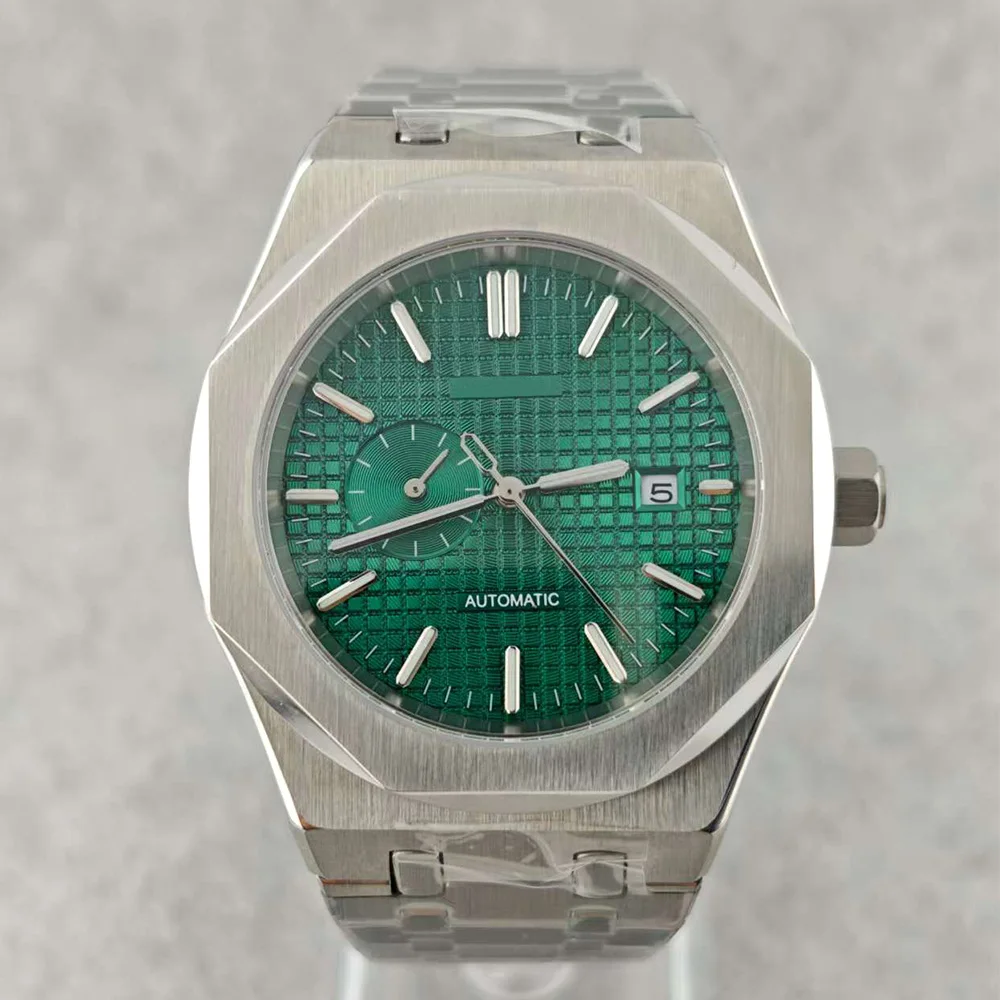 

Green customized watch exclusive link