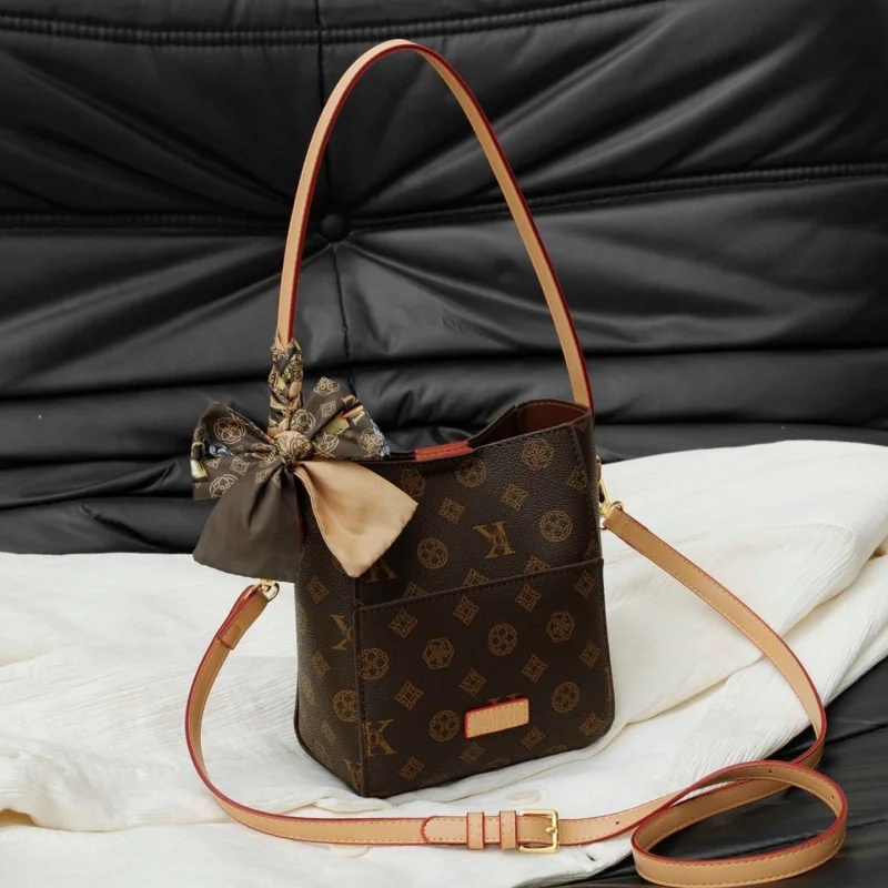 

Элитные женские сумки через плечо, дизайнерские рюкзаки, сумки-кроссбоди, клатчи, дорожные сумки-тоут