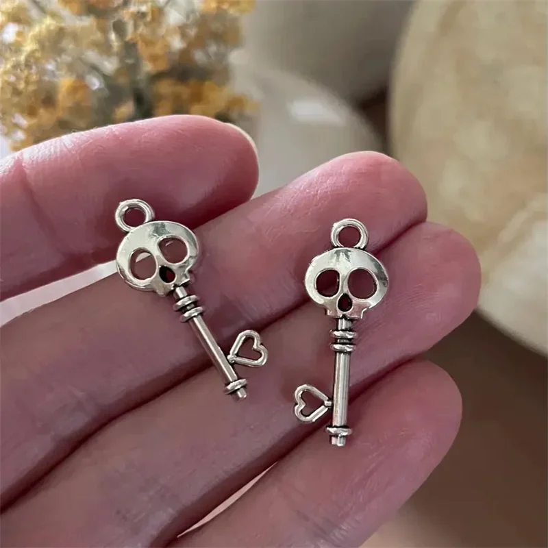 20pcs 26x9mm Skull Heart Key Charms Antique Silver Color For DIY Jewelry Making Zinc Alloy Charms Jewelry Findings