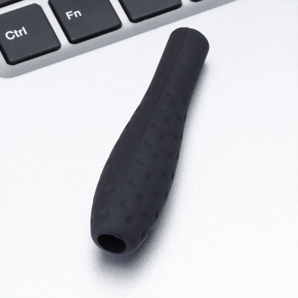 غطاء قلم سيليكون لقلم رصاص أسود خالٍ من الغبار ومقاوم للخدش وخفيف الوزن وقلم لمس محمول