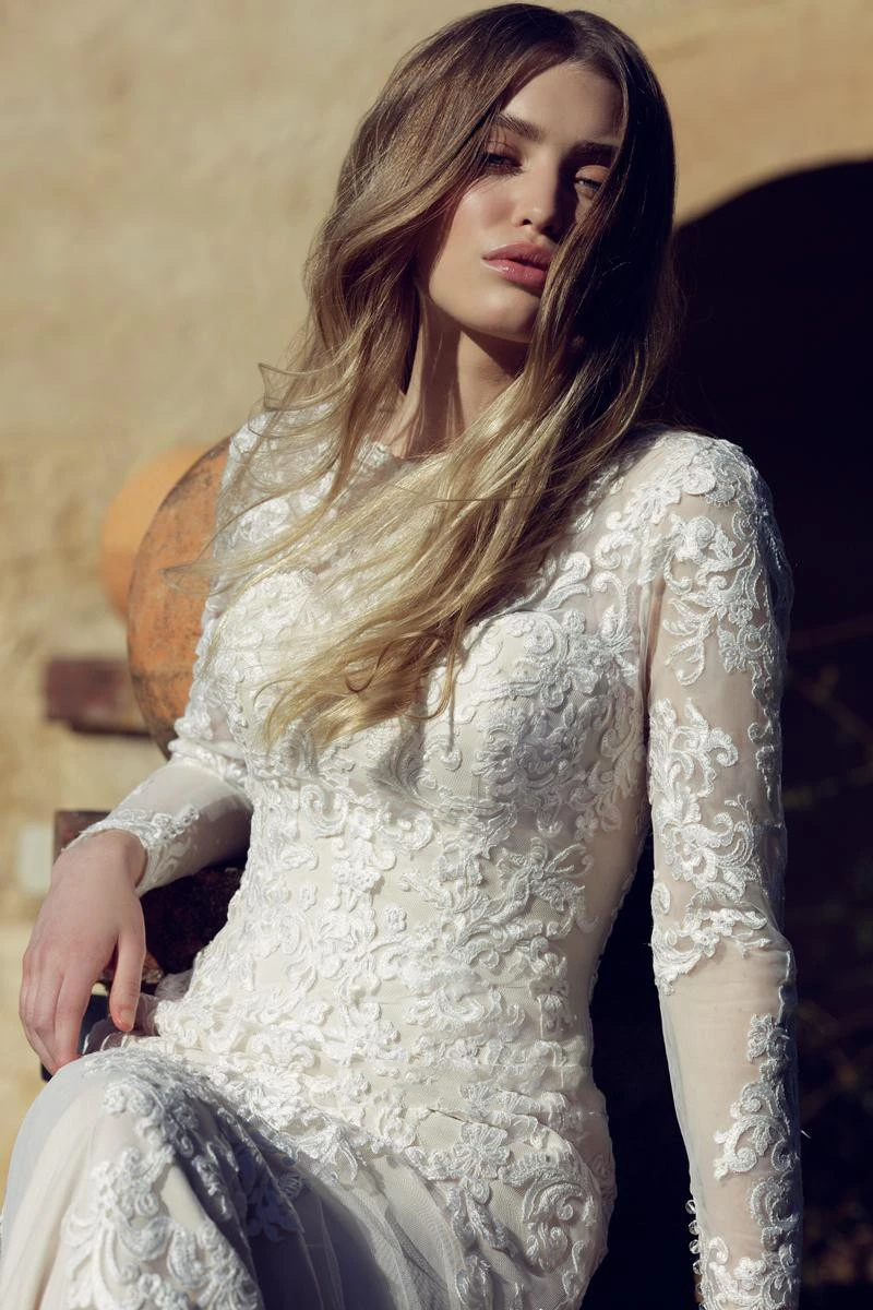 Long Sleeve Bohemian Mermaid Wedding Dress Lace Appliques Crew Neck Fairy Country Bridal Gown Ivory Color Sweep Train