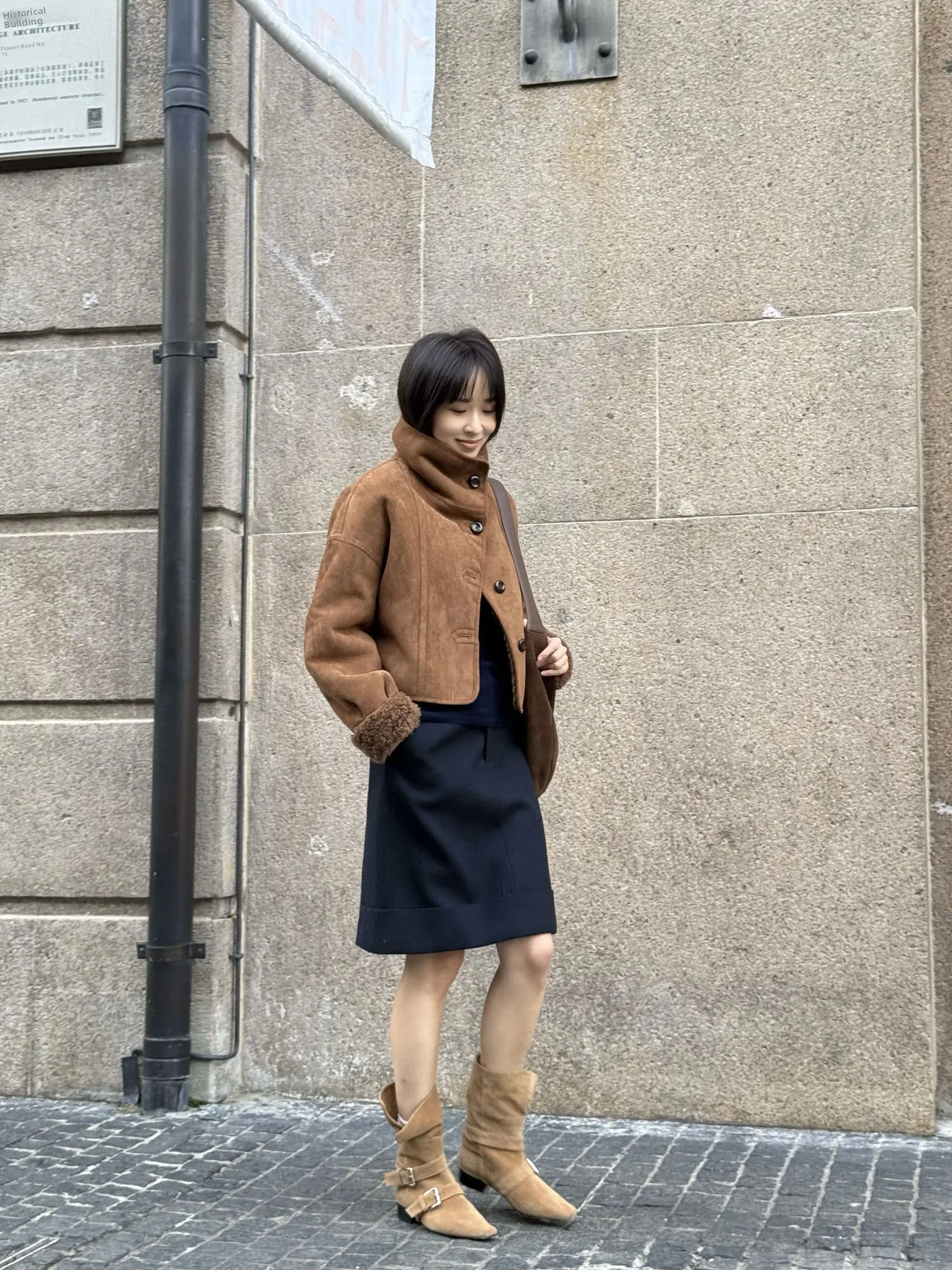 معطف شتوي سميك من فيكيونغ بياقة فرو مزدوجة الوجه قابلة للارتداء من الجانبين مع ياقة عالية وجزء علوي من الصوف وزر واحد #5