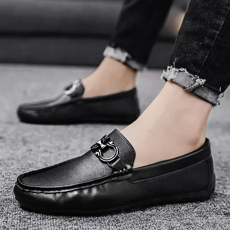 Moccasins Slip on Men\'s Flats Fashion Men Boat Shoes Male Driving Shoes Hombre High Quality Leather Loafers Men Casual Shoes