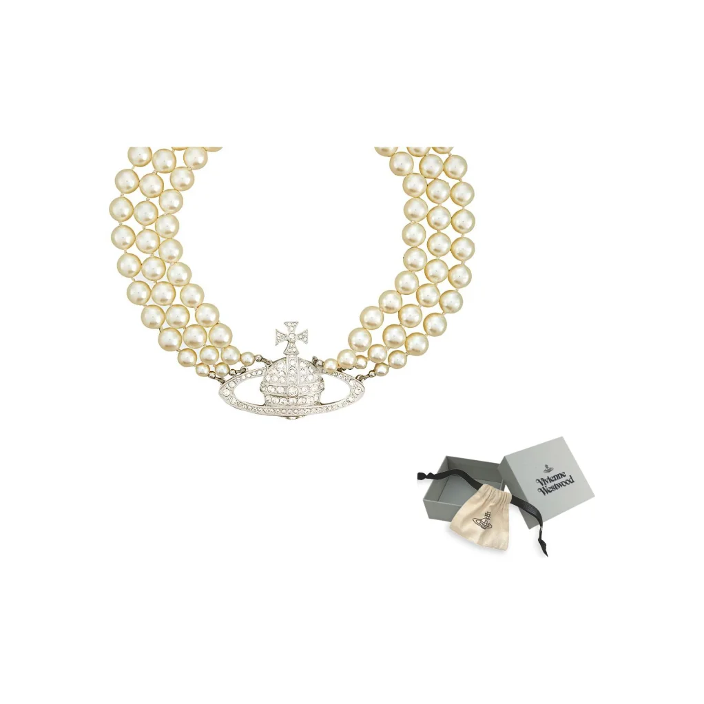 

Vivienne Westwood Choker Three Row Pearl Bas Relief 6303000702P127P127