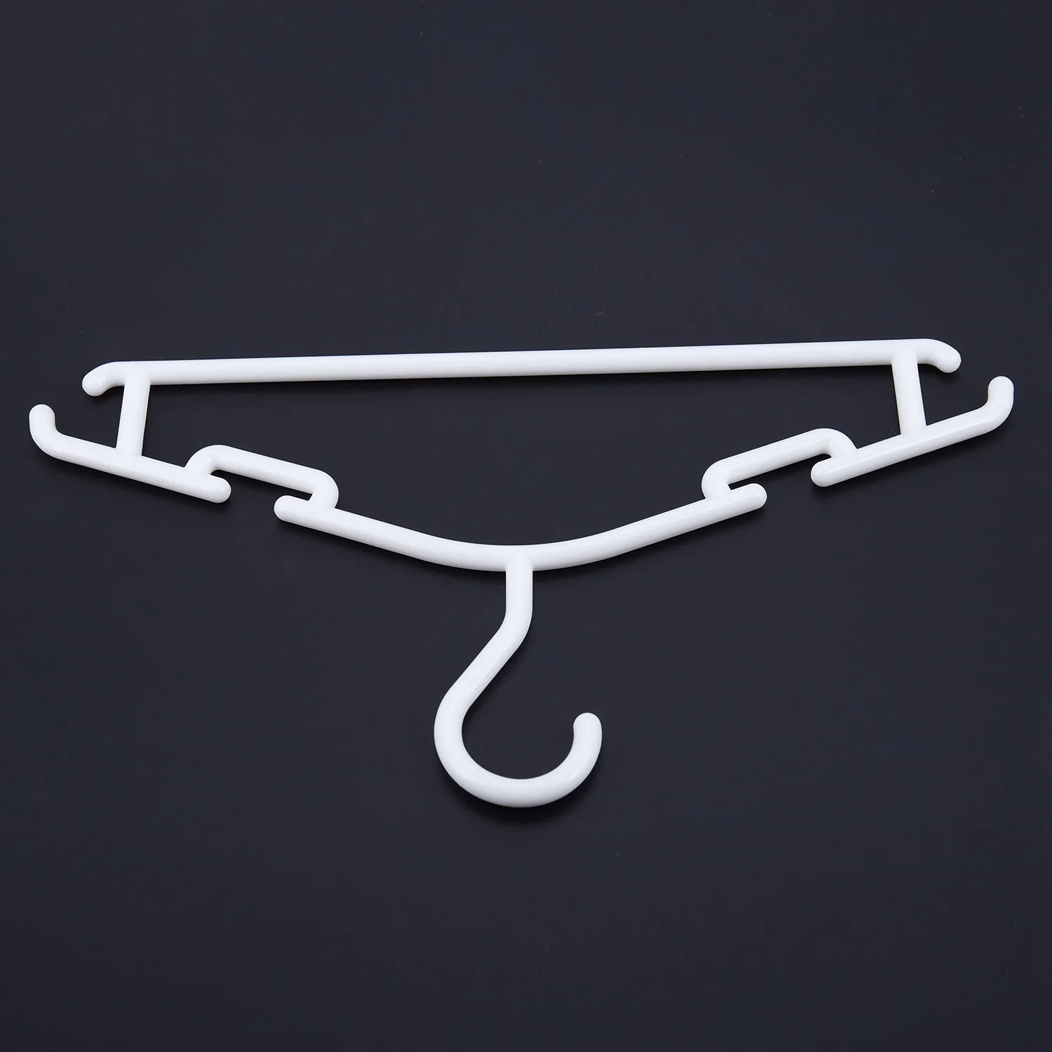

AA26P WHITE - Pack of 10 Pieces Hanger Non-slip hangers for children's clothes PP Hangers for Baby or Child 27 x 15 cm