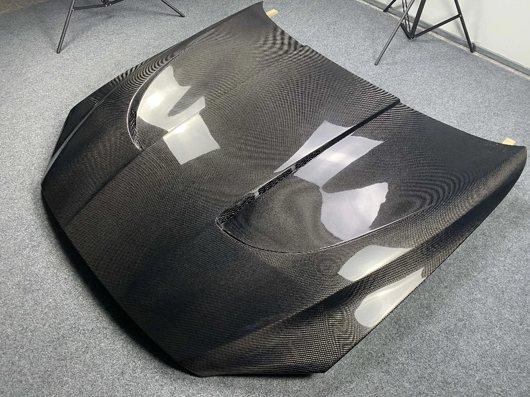 

F06 M6 F12 F13 HM Haman Designed Carbon Fiber Hood Anti-Yellowing Sporty Look