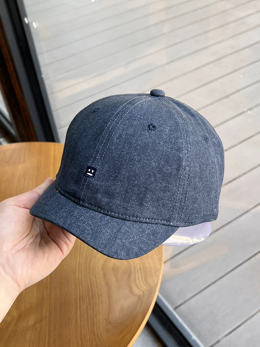 Boné Casual de Algodão Preto para Casal, Estilo Simples e Moderno, Aba Curta Tipo Bico de Pato, Ideal para Rosto Grande e Cab...
