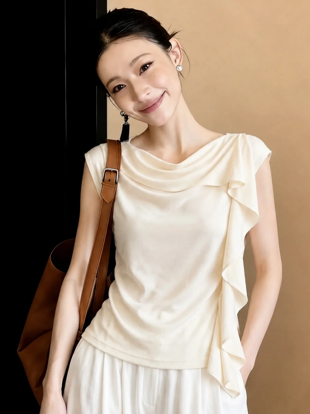 

Slim Fit T-Shirt with Lace Trim Short Sleeve Gentle Style Summer Fashionable Versatile Overhead Shirt Korean Version