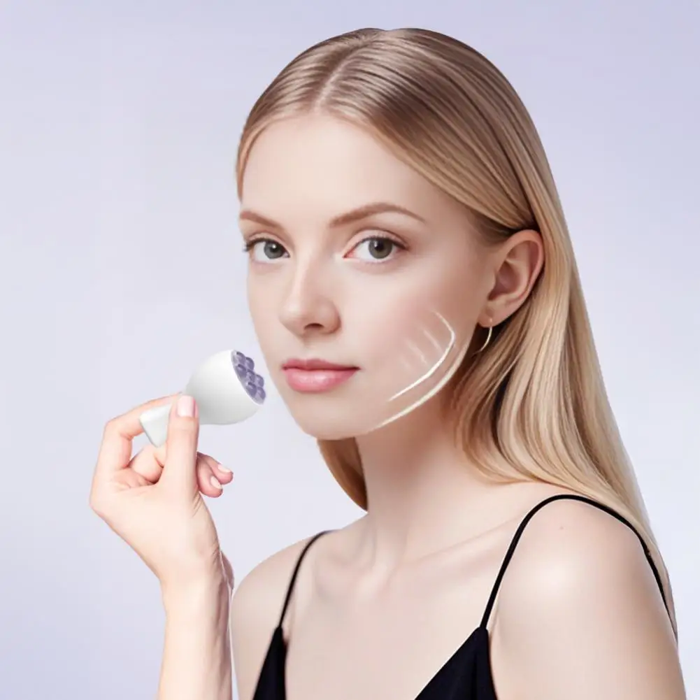 翡翠ローラーフェイスマッサージャーアイスローラーフェイシャルカシャツール360度回転フェイククリスタルボールマッサージャー肌引き締め用