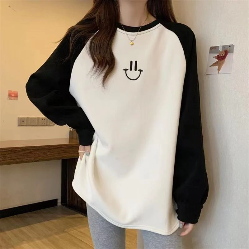 Simple Streetwear Oversized Fleece Thicken Cute Smile Embroidery Sweatshirts Women Winter Loose Long Sleeve Pullovers Tunic Top