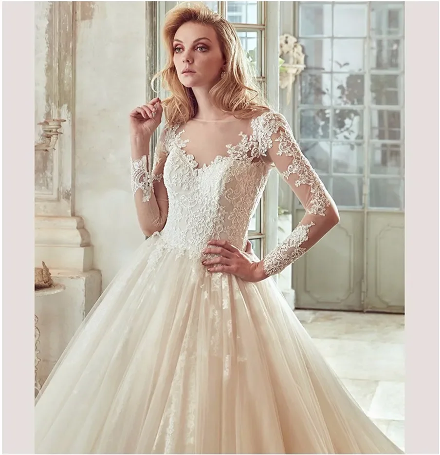 Stylish and elegant 2024 new bridal ball dress beaded lace decal Fluffy long sleeve beach romantic wedding dress custom