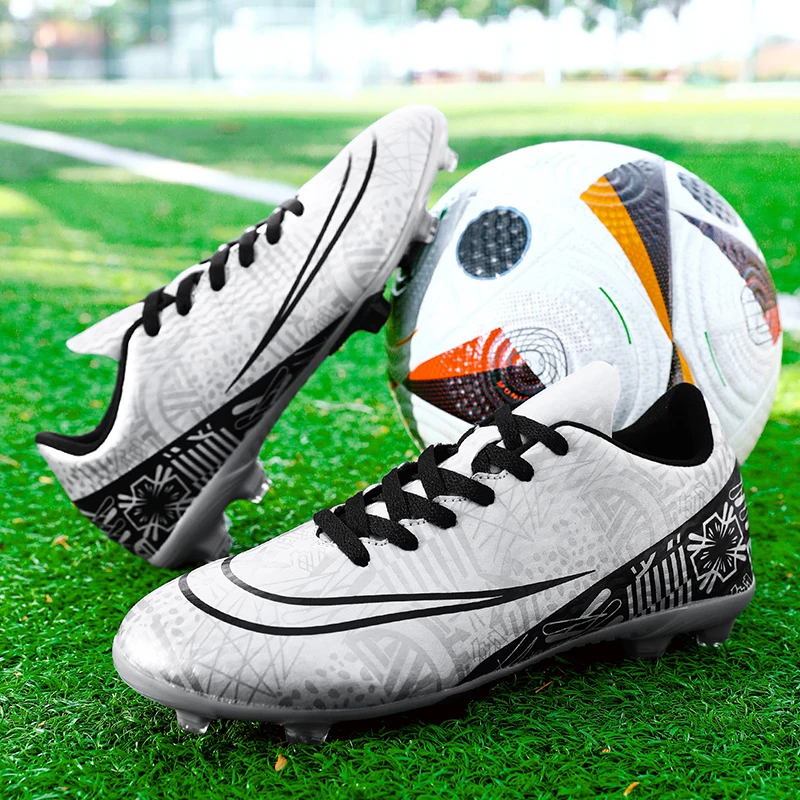 Men's Firm Ground Soccer Cleats Low-top Football Cleats FG/AG Professional Training Outdoor Lightweight Soccer Shoes