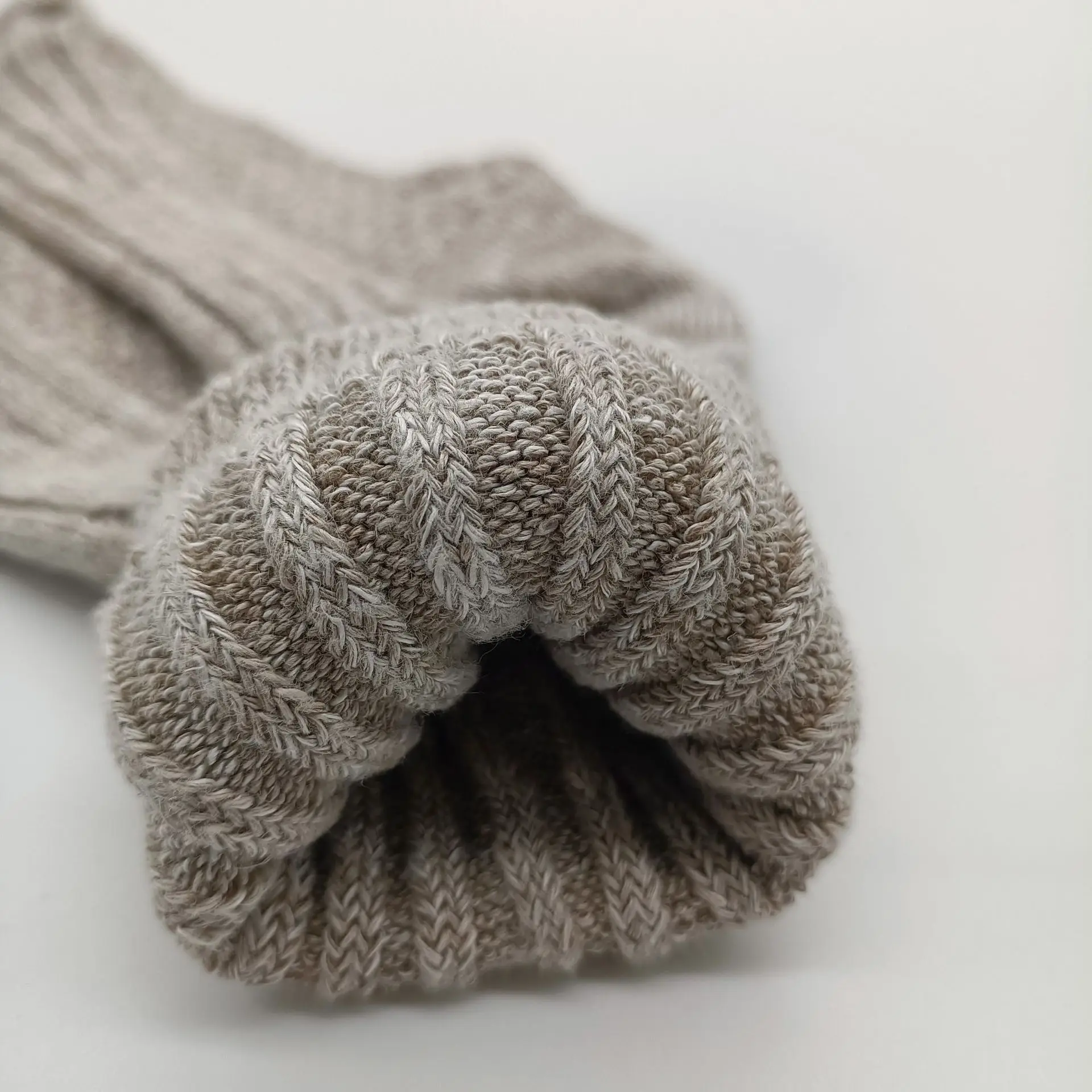 

2 Pack Hemp Socks Women Men Knitted Odor Resistance Screw Sock Autumn Winter Thick