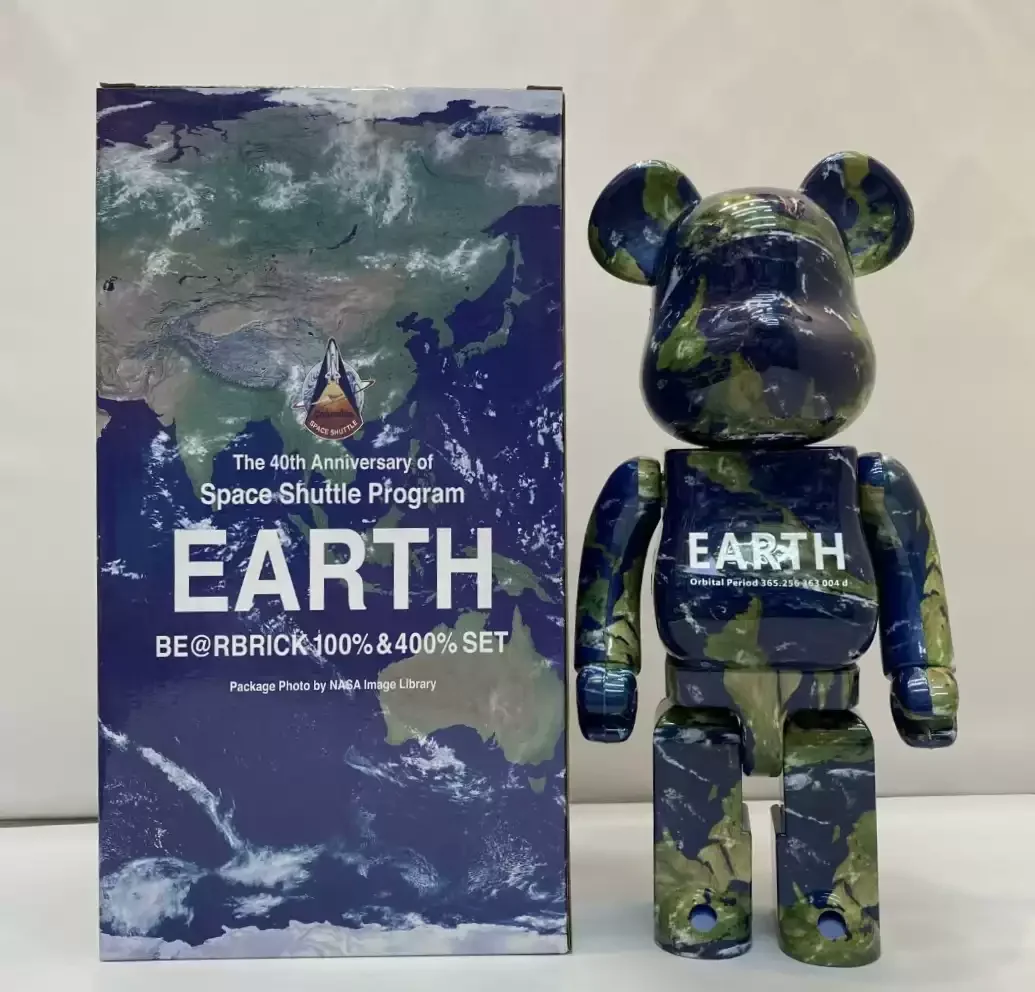 

Bearbrick 400% 28cm Figure Mankind Has Only One Earth Planet Pattern Be@rbrick Desktop Ornaments Bookshelf Collection Dolls