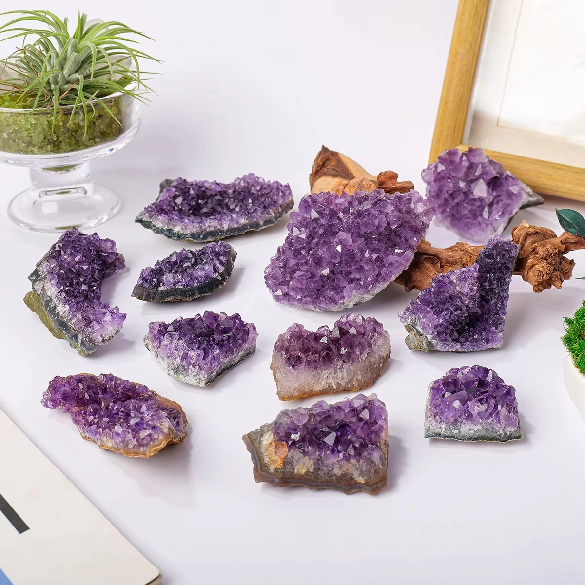 Natural Healing Crystals Raw Amethyst Geode Crystal Cluster Crystal Healing Stones for Home Decor Bulk Crystal Wholesale