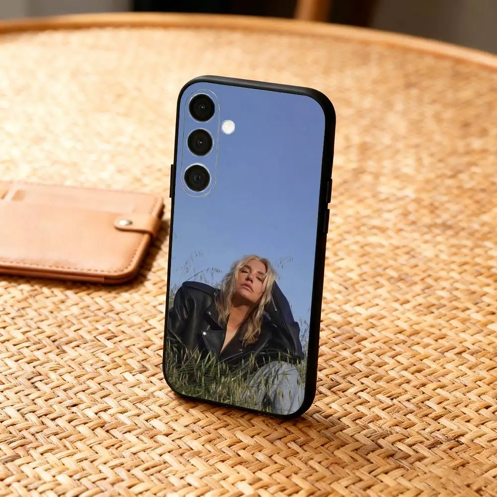 حافظة هاتف S-Singer K-Kesha لهاتف سامسونج A73,72,71,A52,51,40,41,A22,A32,31,A13, غلاف أسود ناعم