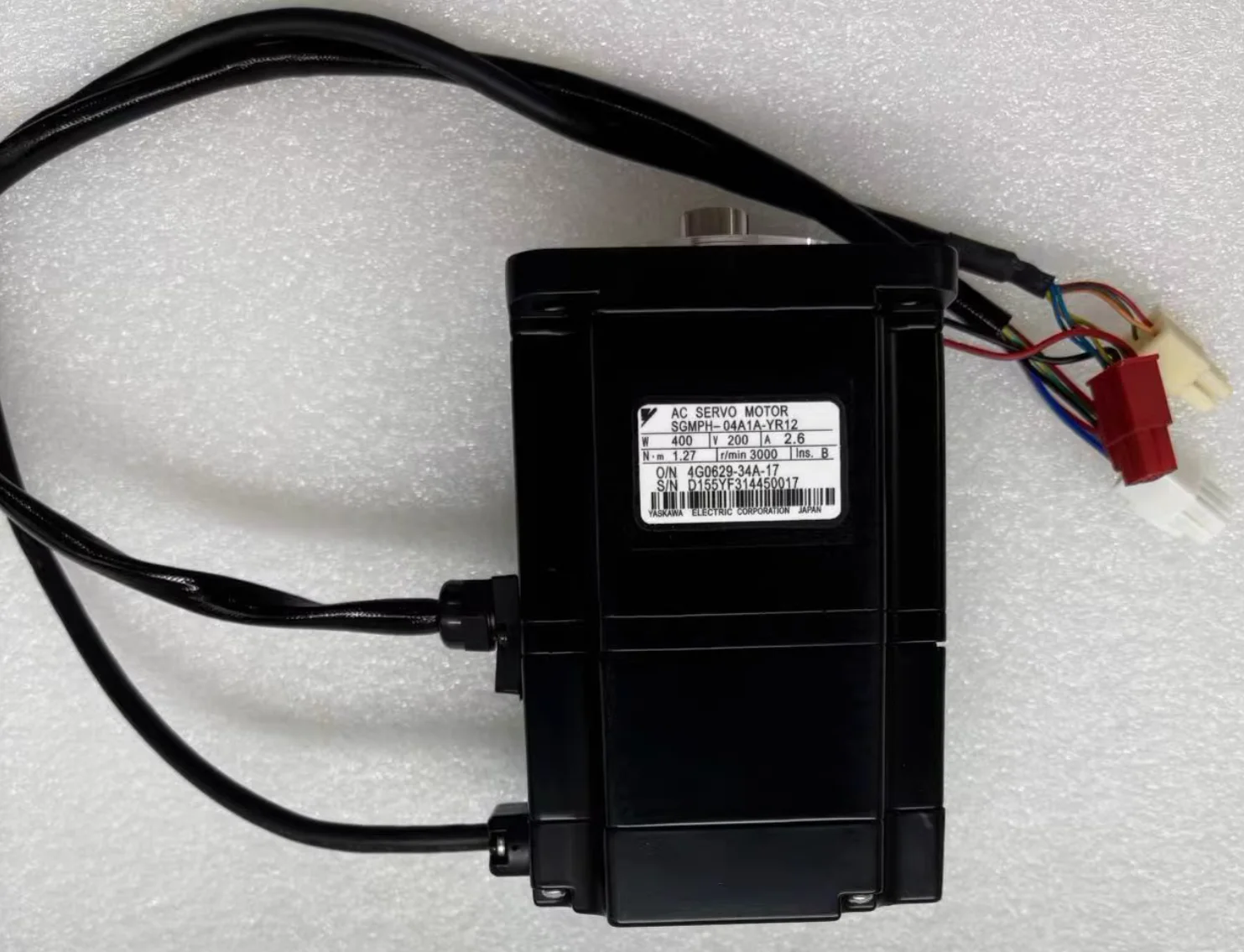 

SGMPH-04A1A-YR12 Совершенно новый серводвигатель, быстрая доставка, SGMPH 04A1A YR12