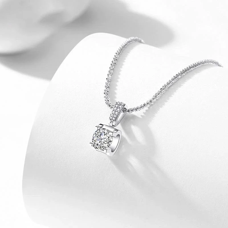 

Niuta Eight Hearts Eight Arrows Blasting Main Stone Sparkling Women's S925 Silver Necklace Light Luxury Pendant