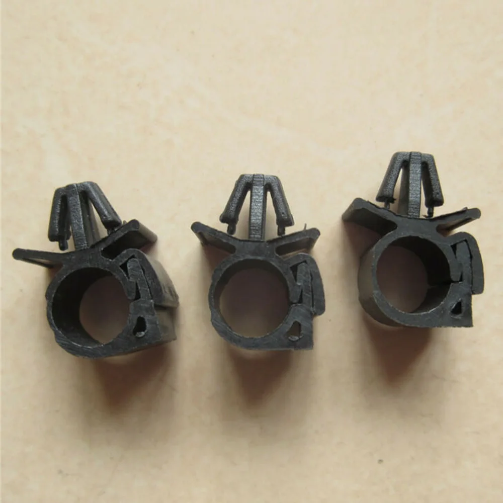 

High Quality Car Oil Pipe Fastener 11.0mm 11.0mm Hole Size Beam Line Clip High Quality Line Clips Parts Wrap Cable