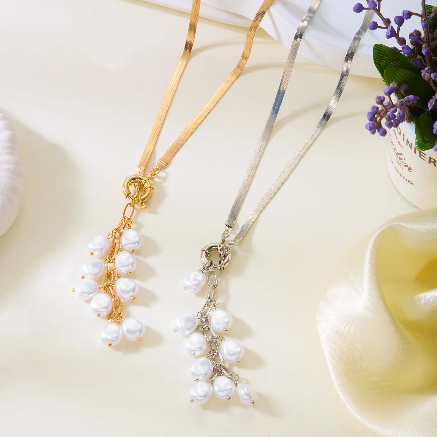 Elegante Imitation Perle Perlen Anhänger Halsketten für Frauen Einfache Unregelmäßige Perle Quaste Halsketten Damen Schmuck Hochzeit Geschenke – Detail 3