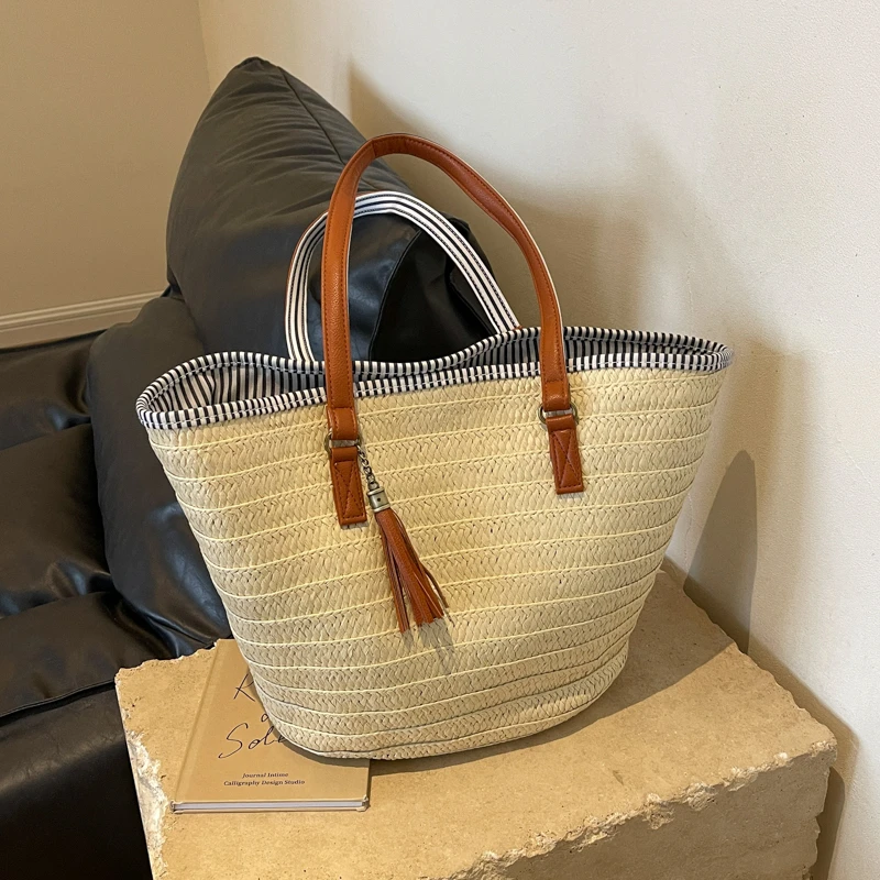 Straw Braid Solid Large Capacity Shoulder Bags Simple Casual Vacation Tassel Bags for Women 2024 High Quality Hot Sale in Summer