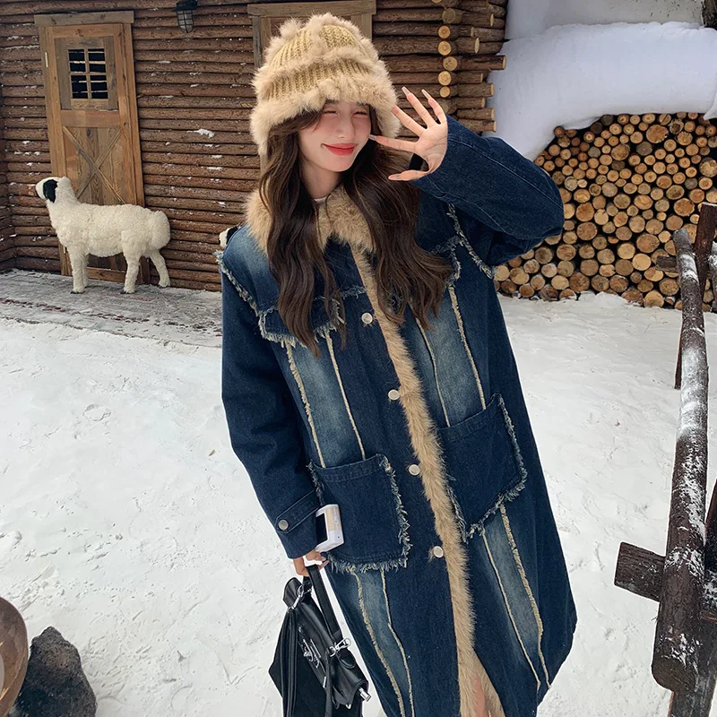 

Retro lamb wool spliced denim cotton jacket women knee length 2025 winter new fashion versatile thick cotton jacket trend