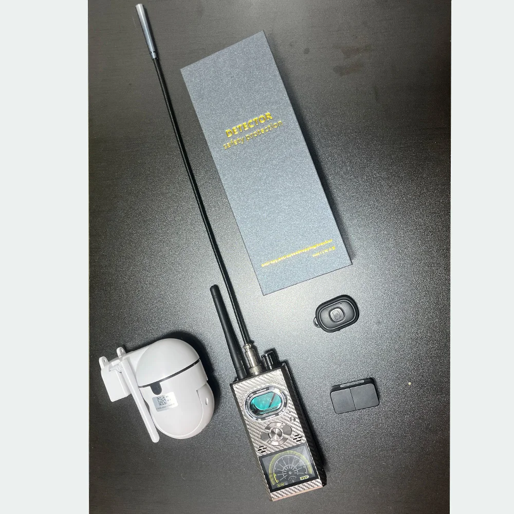 

Компактный многофункциональный детектор K99 - для обнаружения GPS-устройств, камер, жучков, с красным фильтром, магнитным зондом и фонариком