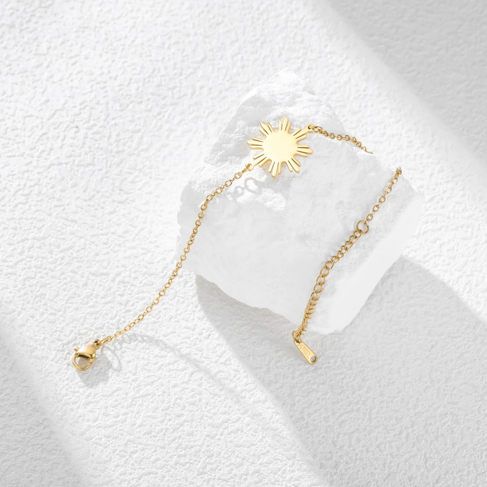 CoolTime Philippine Sun Anhänger mit Doppelketten Damenarmband Exquisiter goldfarbener Sonnenstrahl-Charm Schmuck Geschenk – Detail 6