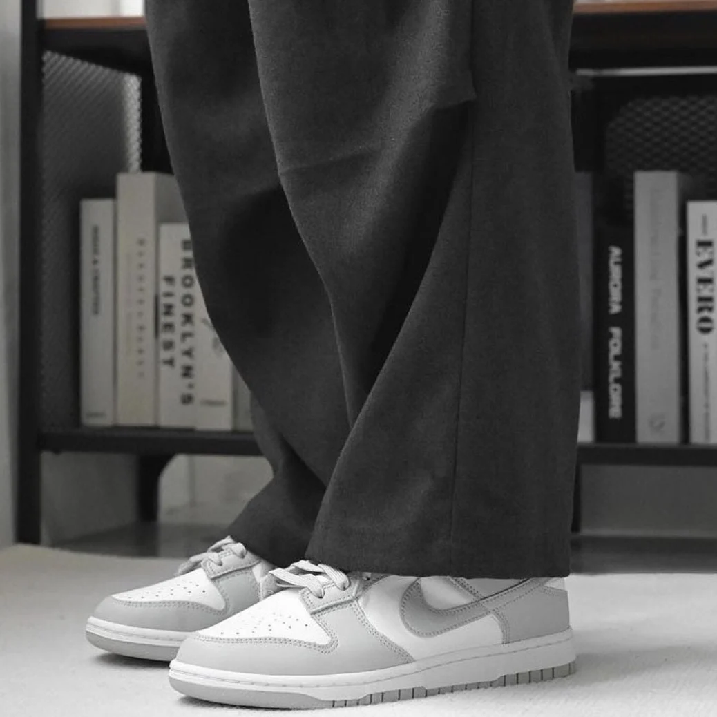 Nike colore grigio e bianco Dunk scarpe da tavolo basse casual retrò di tendenza leggere e comode