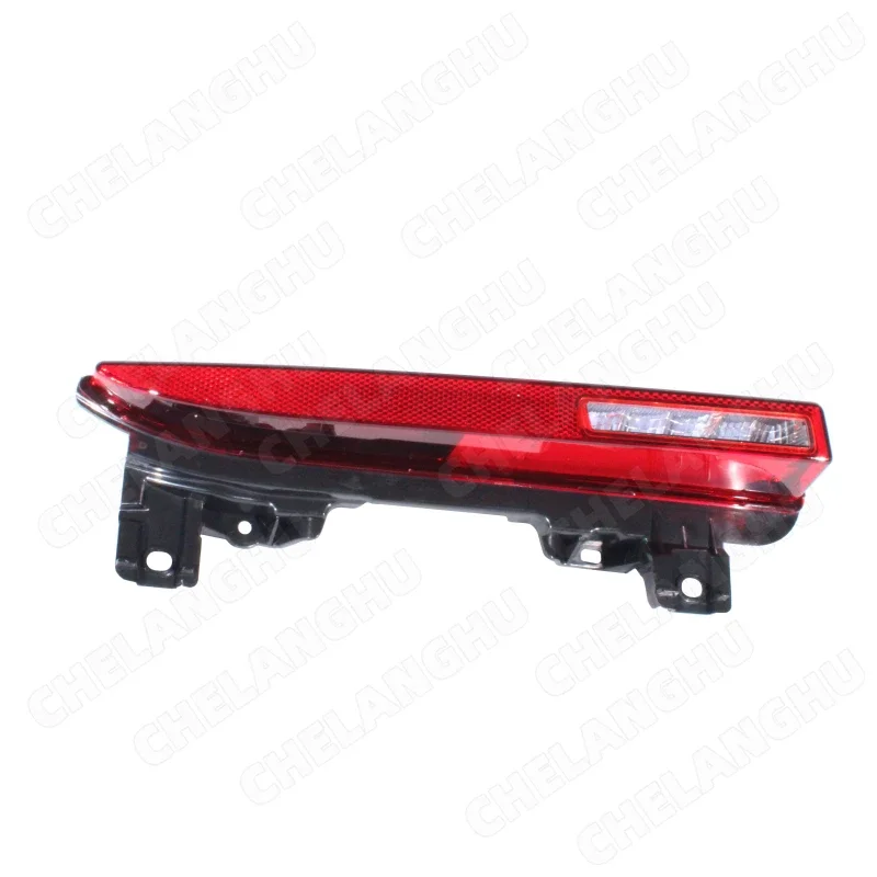 1Pc Right Side Rear Bumper Reflector Light For Porsche Macan 2022 2023 2024 Tail Brake Lamp Rear Fog Lamp OEM 95B945702D