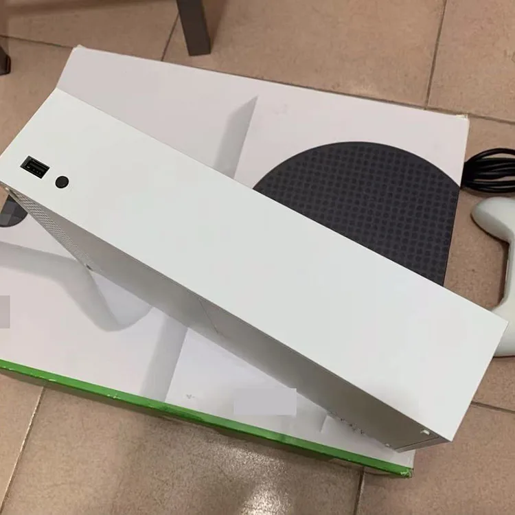 لوحدات تحكم سلسلة Xbox مع مساحة تخزين 512 جيجابايت + وحدة تحكم واحدة. وحدة تحكم ألعاب فيديو Xbox المجددة